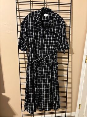 Calvin Klein Black & White Windowpane Midi Shirt Dress